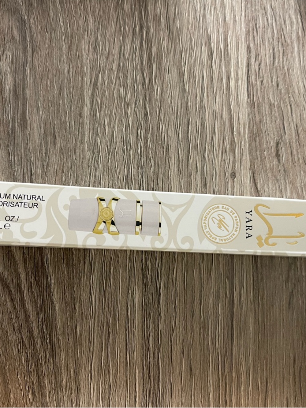 Yara White & Gold Reed Diffuser Stick Fragrance
